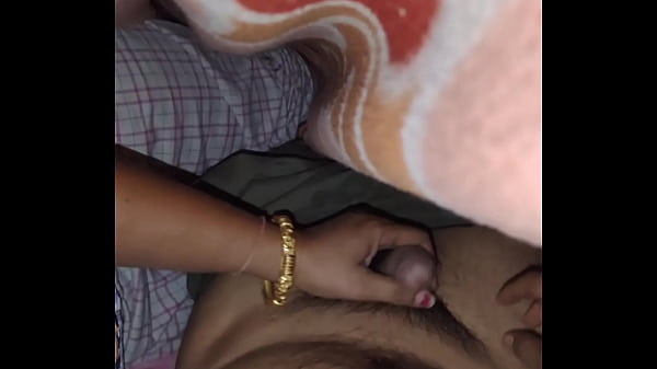 Maa Ke Saath Raat Ka Khel, Jab Tak Chale Ye Jism Ki Aag.