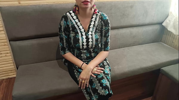 Jija Ji Nafsu Berat Lihat Tubuh Seksi Saali, Langsung Digenjot Memek Dan Buntutnya Pake Suara Hindi Yang Bikin Makin Panas.