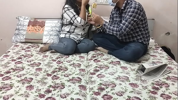 Ngemong Abis Sama Bhabhi India Hot Di Rumah! Suara Hindi Jelas Bikin Makin Tegang.
