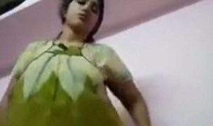Bajingan, Nih Aunty India Col**k Sambil Foto Telanjang Sendiri