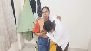 Bhabhi Nge-videoin Aksi Nafsu Sama Devar Nakal, Sange Bego!