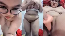 Ika Montok Bbw Ngegas Colok Memek Pakai Dildo Gede.