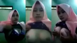 Jilbab Abg Sengaja Nunjukin Tokek Gede, Bikin Makin Liar