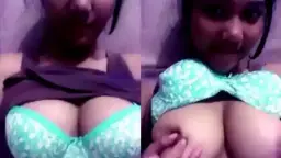 Salam Bh Biru, Siap-siap Bikin Lo Ngiler Liat Lekuk Tubuh Yang Bikin Makin Pengen.