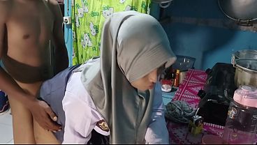 Ngentot Adik Ipar, Nikmatin Lubang Basahnya Sampai Muncrat.