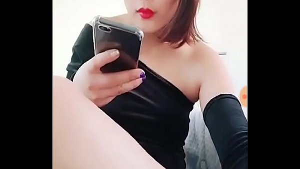 Gogo Live, Ngocok Seru Di Depan Kamera, Bikin Tembem Basah Semua.
