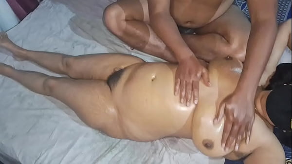 Bhabhi India Panas, Pijat Bugil Penuh Nafsu