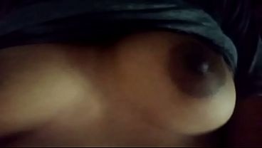 Desi Pelacur Telanjang Bulat Pamerkan Tetek Asli