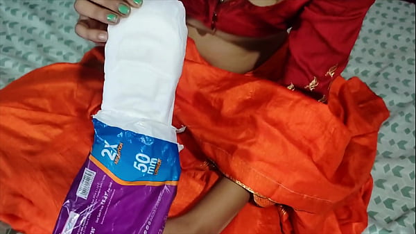 Mausi Main Haath Mare, Apne Bhatije Ke Kharde Lund Se Apni Pyaas Bujhayi.
