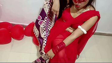 Baru Nikah, Istri India Pake Sari Merah, Rayain Valentine Sama Suami Desi, Malam Panas Penuh Aksi Xxx.