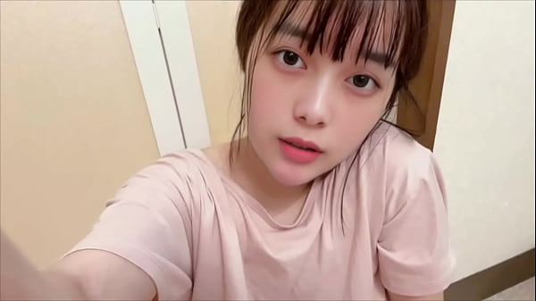 Ibu Lagi Tidur, Pas Mau Mandi, Badan Bau Keringat, Langsung Colmek Sambil Becek-becek Sendiri.