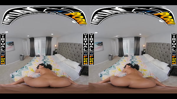 Virtual Porn – Kamu Lagi Mandi, Tiba-tiba Step-sis Ameena Green Ubah Jadi Nge-seks Panas