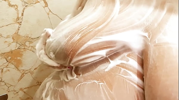 Desi Bhabhi Mandi Basah, Siap Digodain