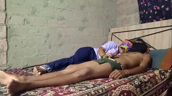 Nikmatin Aja Malam Ini, Kakak Ipar Desi India Lagi Enak-enakan Sama Adik Ipar