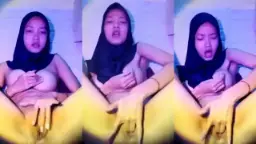 Jilbab Hitam Basah Keringetan, Jari Meraung-raung Di Dalam Celana.