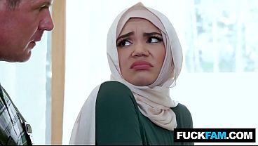 Ngewe Pertama Si Hijab Manis Sama Tukang Ledeng, Naudi Nala & Jason Sarcinelli Bikin Mendingin