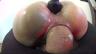 Anak Tiri Genit Menggoda Ayah Tiri Yang Ragu-ragu, Bibir Basah Menggigit Dan Tubuh Panas Merayu.