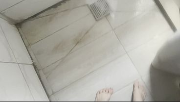 Aku Nemu Getol Di Kamar Ibu Tiri Arabku, Lalu Kasi Dia Cobain Kontol Asli.