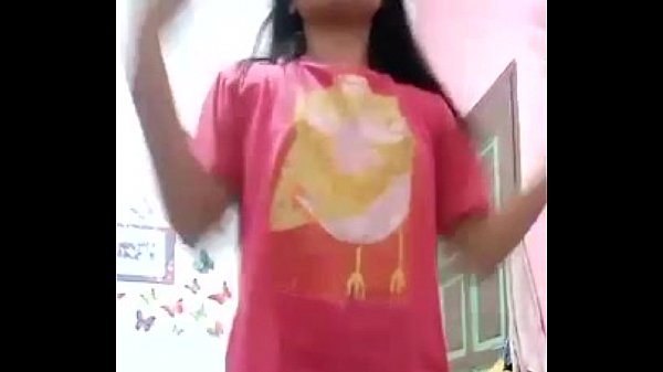 Potong Aja, Biar Keluar Semua Isi Dalemnya Yang Bikin Basah.